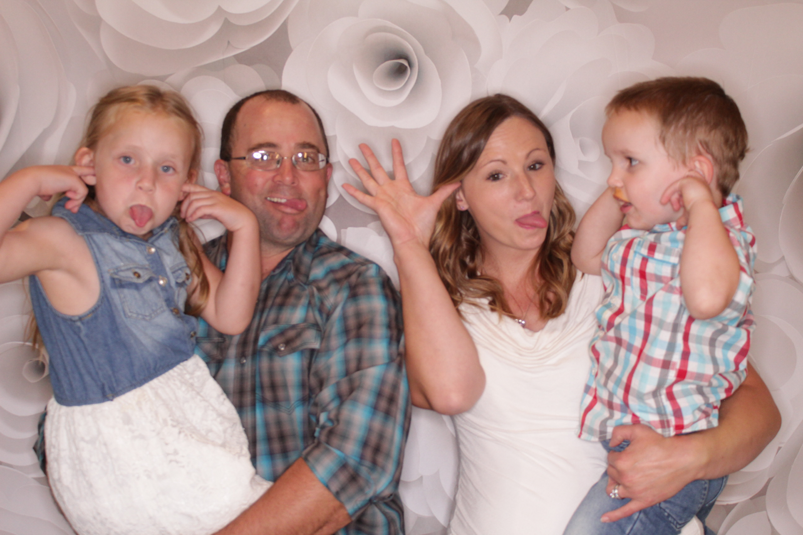 Kayla and Cory Wedding | View more photos from the event at gallery.photoboothbillings.com/u/PhotoBoothBillings/Kayla-and-Cory-Wedding